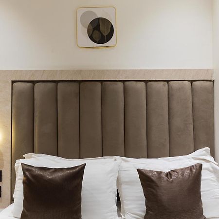 Hotel Larmont Luxury Mumbai Ngoại thất bức ảnh