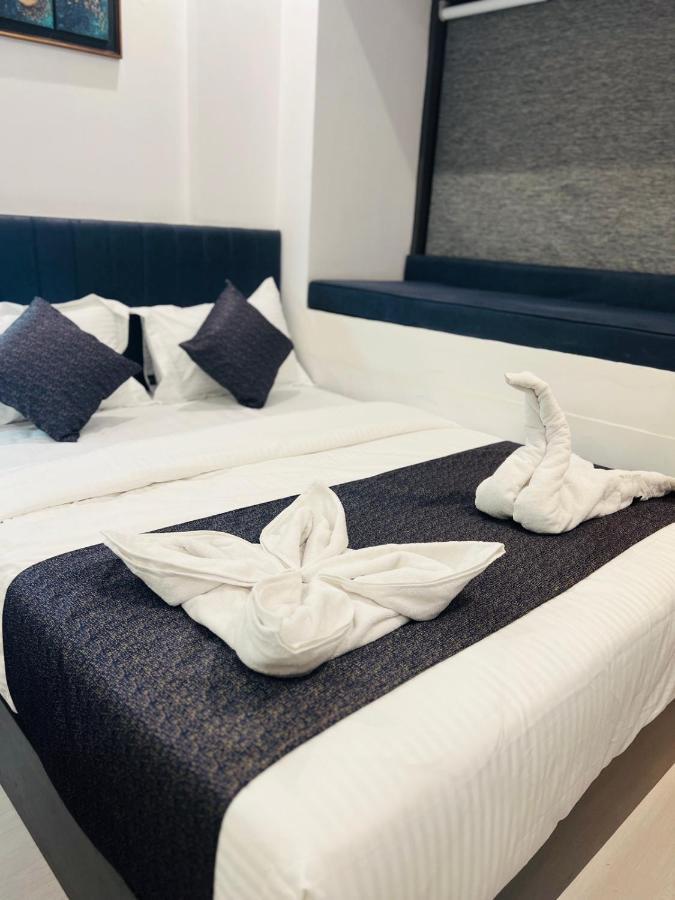Hotel Larmont Luxury Mumbai Ngoại thất bức ảnh