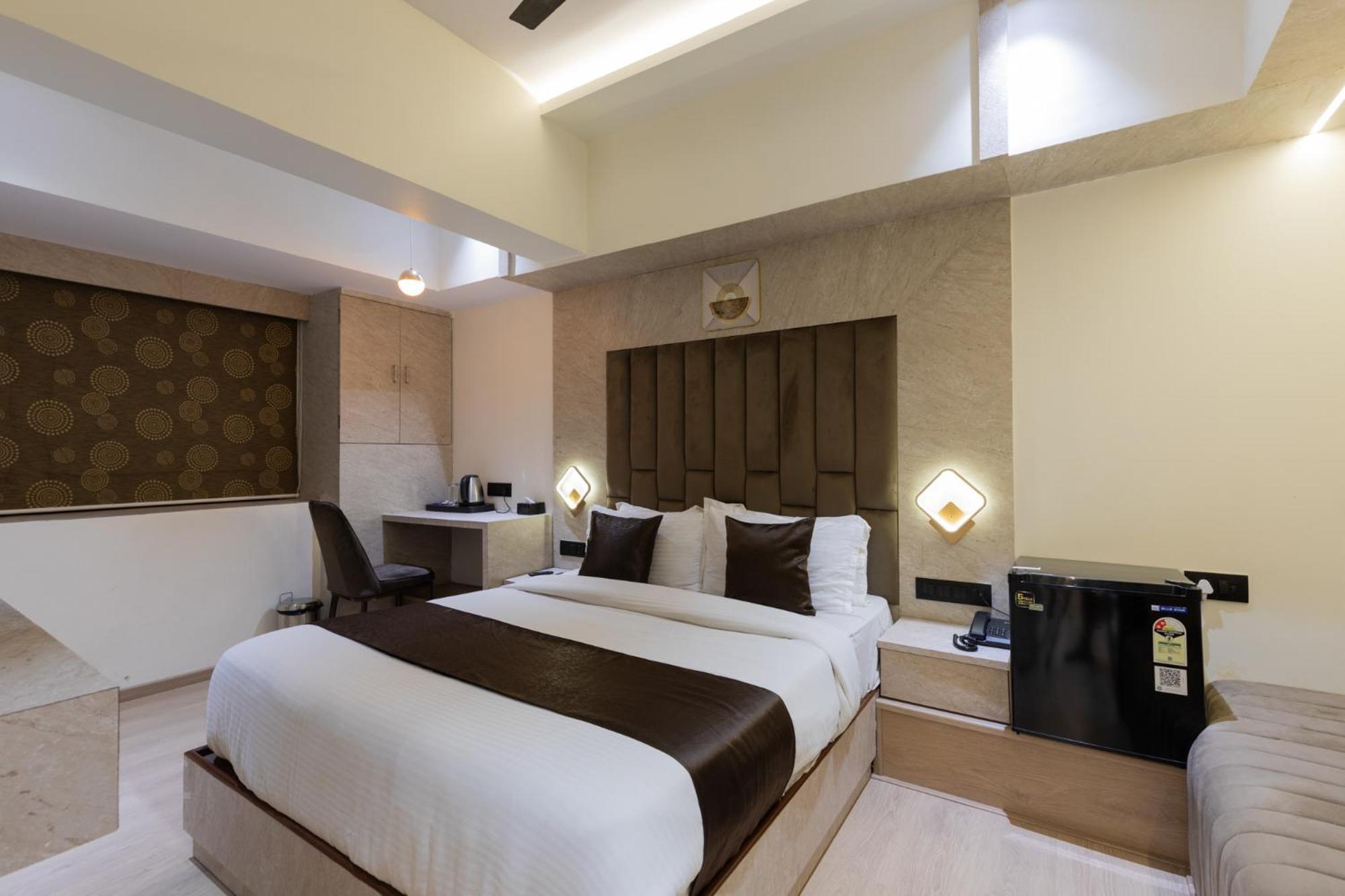 Hotel Larmont Luxury Mumbai Ngoại thất bức ảnh